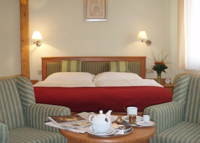 Castle Otel