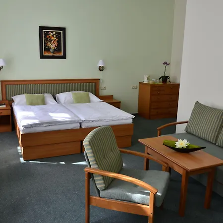 Castle 4* Prague