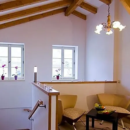 Castle Hotel