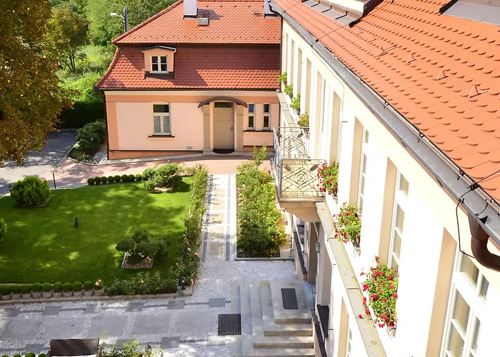 Castle Szálloda