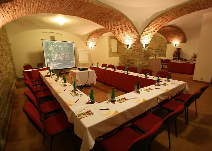 Castle Ξενοδοχείο 4*